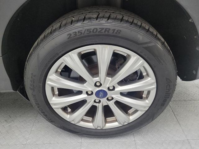 Photo of 2017 Shadow Black Ford Escape