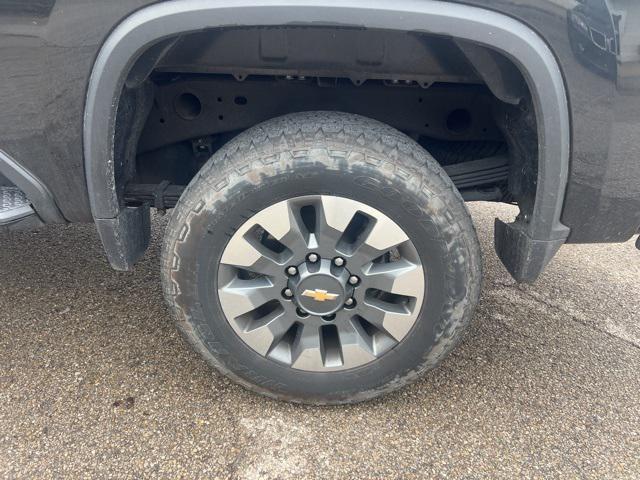 Photo of 2023 Black Chevrolet Silverado 2500