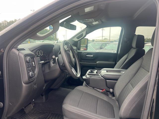 Photo of 2023 Black Chevrolet Silverado 2500
