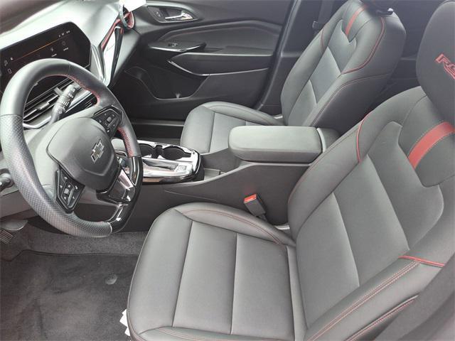 Photo of 2024 Sterling Gray Metallic Chevrolet Trax
