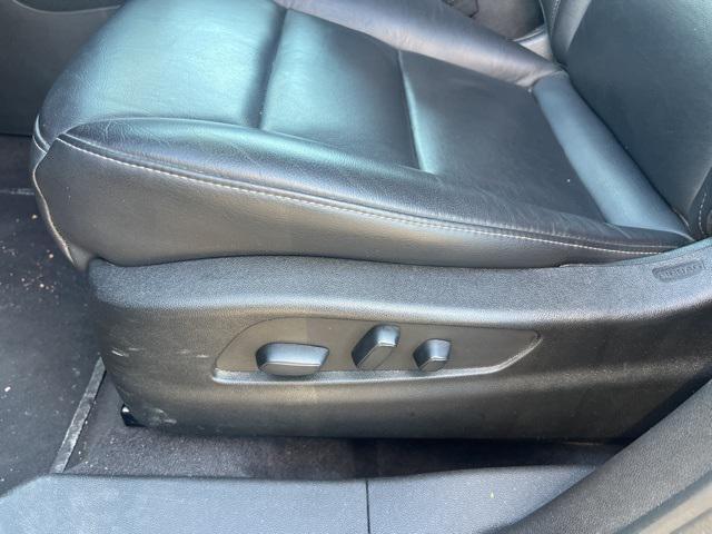 Photo of 2023 Argent Silver Metallic Cadillac XT4