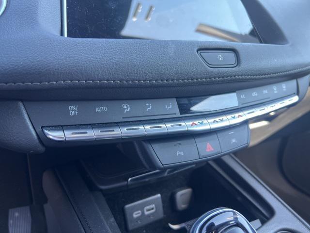 Photo of 2023 Argent Silver Metallic Cadillac XT4