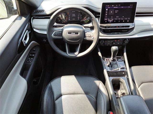 Photo of 2023 Sting-Gray Clearcoat Jeep Compass