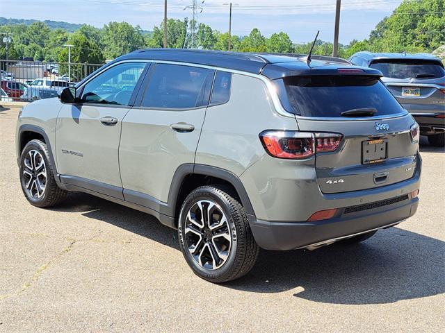 Photo of 2023 Sting-Gray Clearcoat Jeep Compass