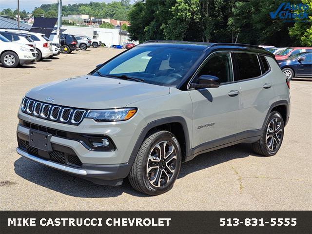 Photo of 2023 Sting-Gray Clearcoat Jeep Compass