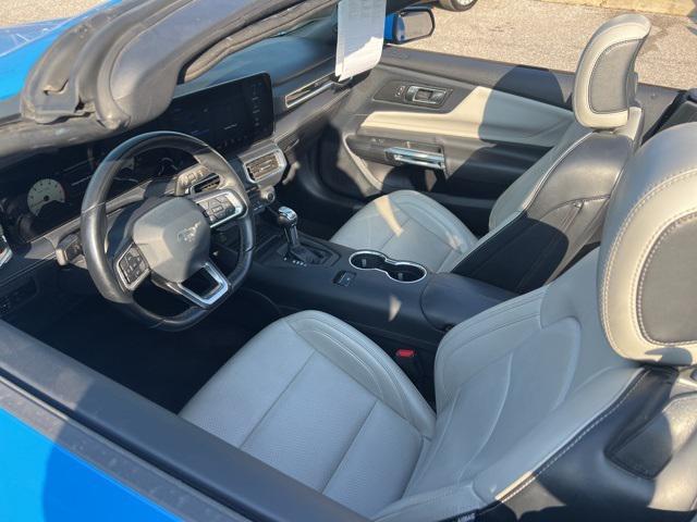 Photo of 2024 Grabber Blue Metallic Ford Mustang
