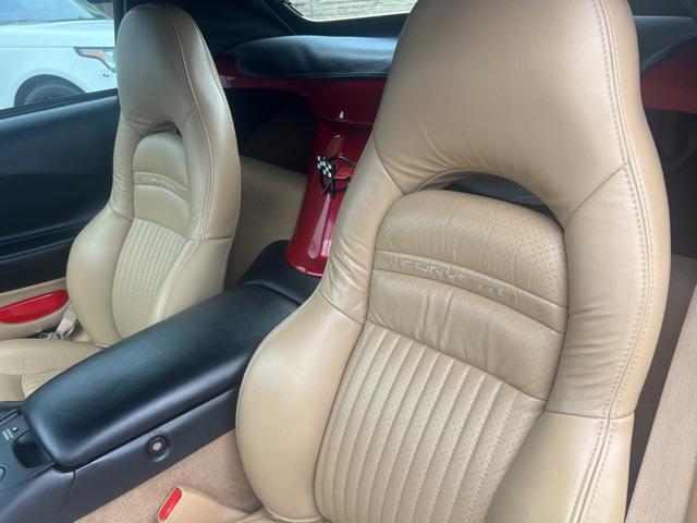 Photo of 2004 Magnetic Red Metallic Chevrolet Corvette