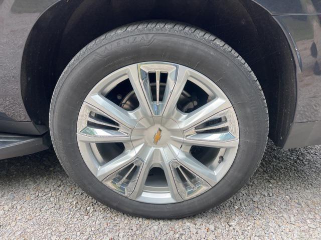 Photo of 2023 Dark Ash Metallic Chevrolet Suburban