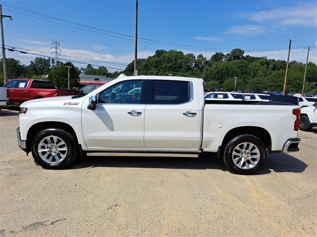 Photo of 2022 Iridescent Pearl Tricoat Chevrolet Silverado 1500