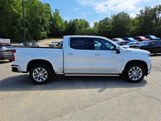Photo of 2022 Iridescent Pearl Tricoat Chevrolet Silverado 1500