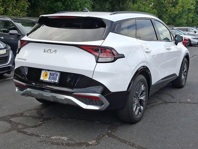 Photo of 2023 Glacial White Pearl Kia Sportage