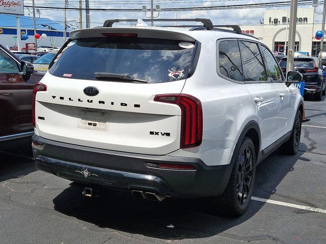 Photo of 2021 Glacial White Pearl Kia Telluride