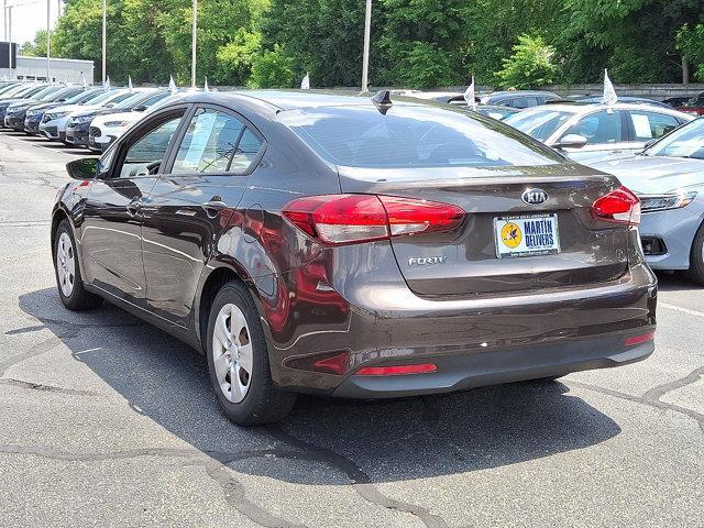 Photo of 2018 Titanium Bronze Kia Forte