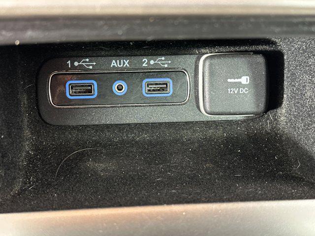 Photo of 2018 Bright White Clearcoat Jeep Grand Cherokee