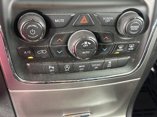 Photo of 2018 Bright White Clearcoat Jeep Grand Cherokee