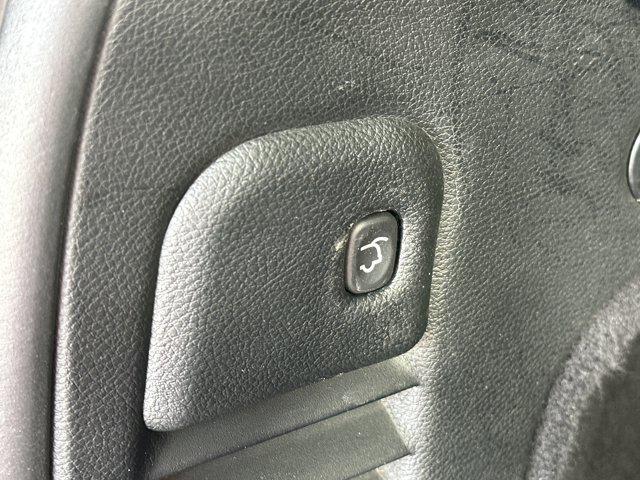 Photo of 2018 Bright White Clearcoat Jeep Grand Cherokee