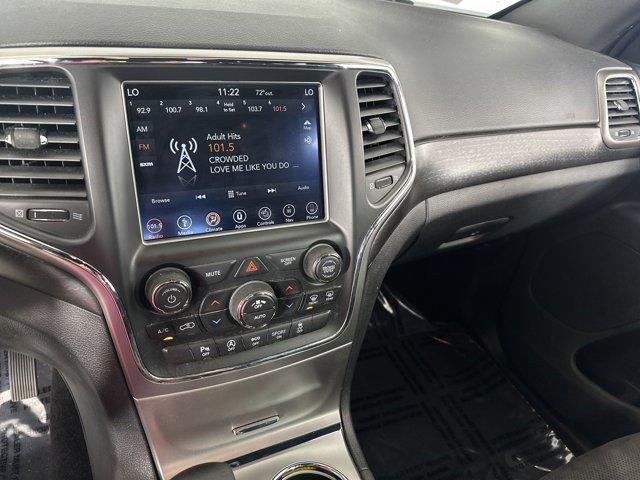 Photo of 2018 Bright White Clearcoat Jeep Grand Cherokee