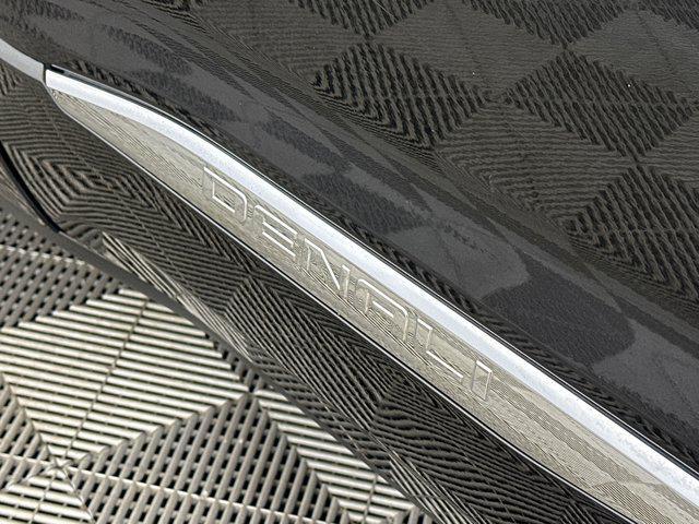 Photo of 2019 Ebony Twilight Metallic GMC Acadia