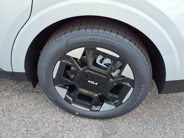 Photo of 2026 Ivory Kia Carnival