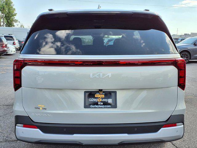 Photo of 2026 Ivory Kia Carnival