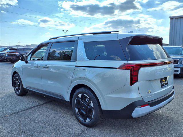 Photo of 2026 Ivory Kia Carnival
