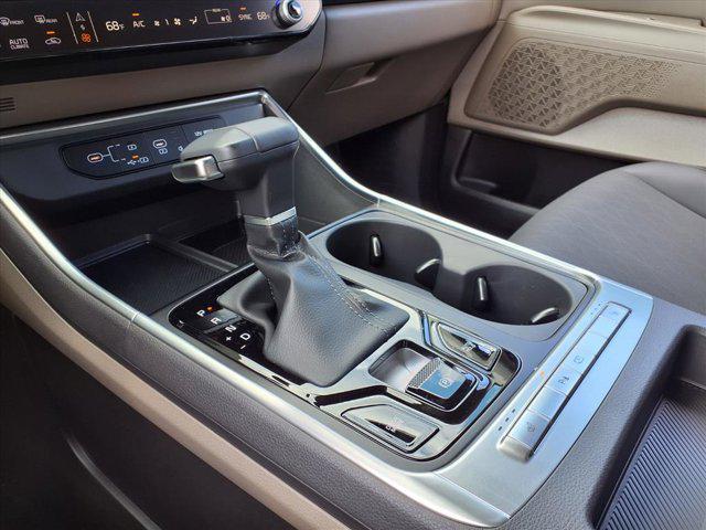 Photo of 2026 Ivory Kia Carnival