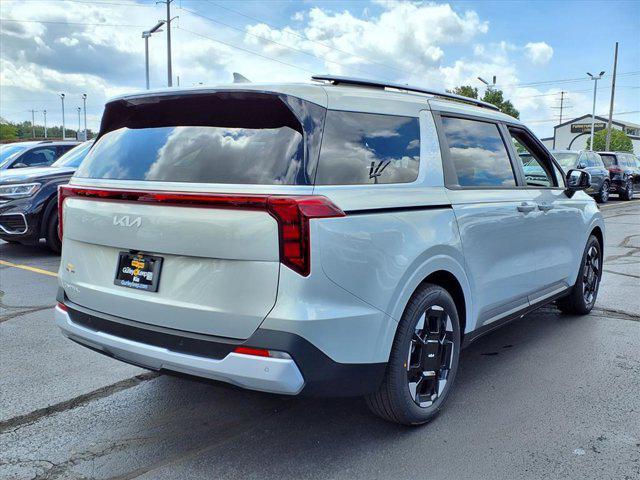 Photo of 2026 Ivory Kia Carnival