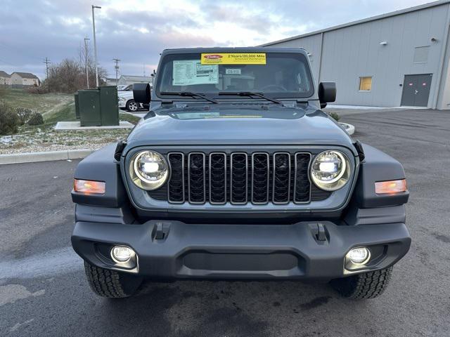 Photo of 2025 Anvil Clear Coat Jeep Wrangler