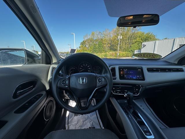 Photo of 2016 White Honda HR-V