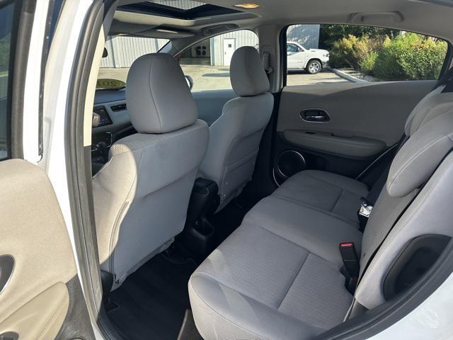 Photo of 2016 White Honda HR-V