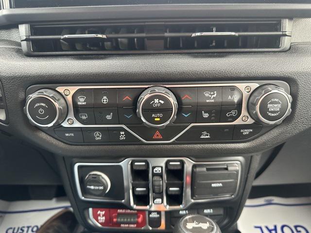 Photo of 2024 Black Clearcoat Jeep Wrangler
