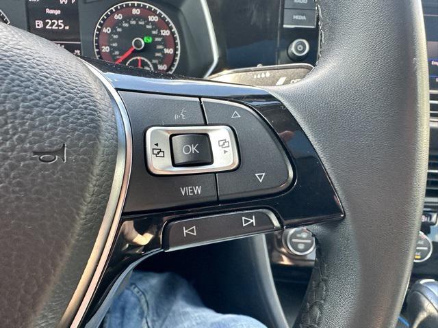 Photo of 2020 Black Volkswagen Jetta