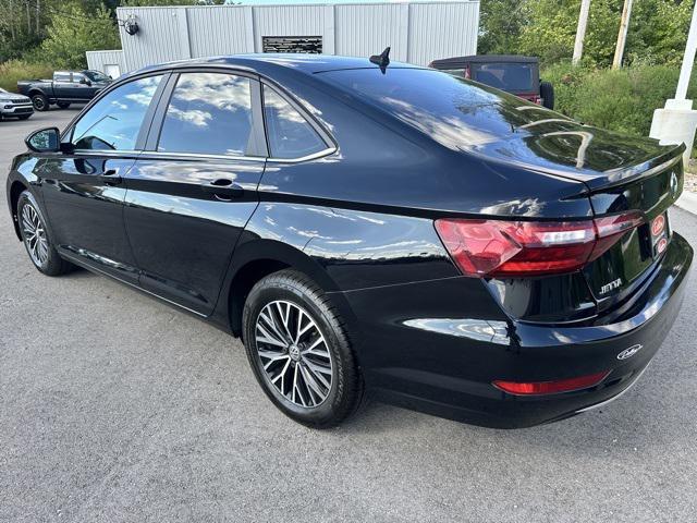 Photo of 2020 Black Volkswagen Jetta