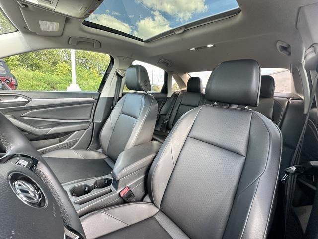 Photo of 2020 Black Volkswagen Jetta
