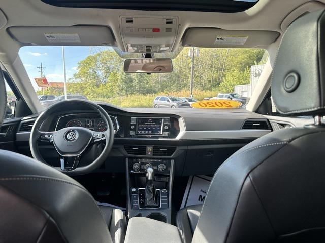 Photo of 2020 Black Volkswagen Jetta