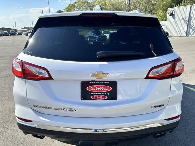 Photo of 2018 Iridescent Pearl Tricoat Chevrolet Equinox