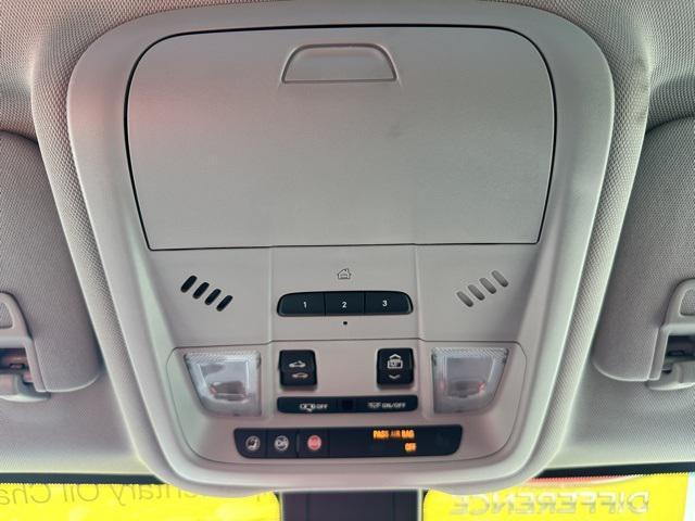 Photo of 2018 Iridescent Pearl Tricoat Chevrolet Equinox