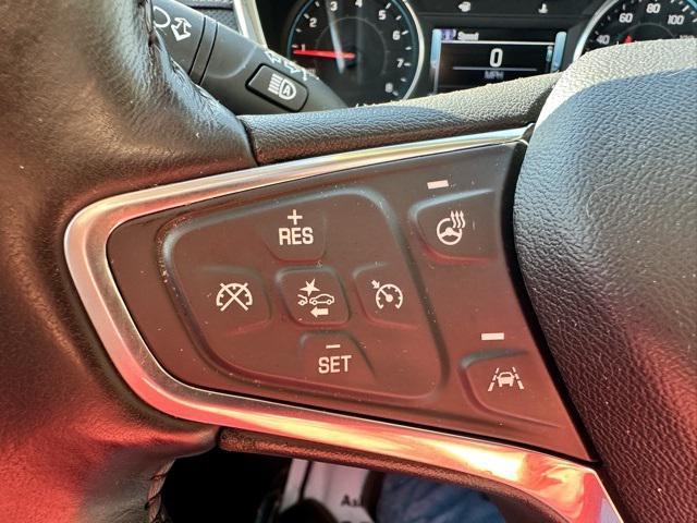Photo of 2018 Iridescent Pearl Tricoat Chevrolet Equinox