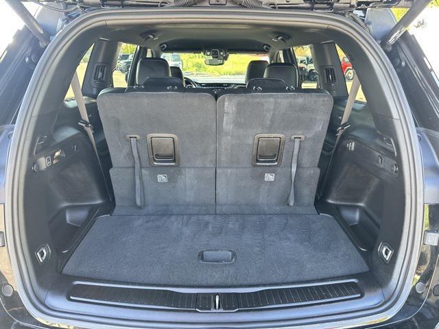 Photo of 2023 Diamond Black Crystal Pearlcoat Jeep Grand Cherokee L