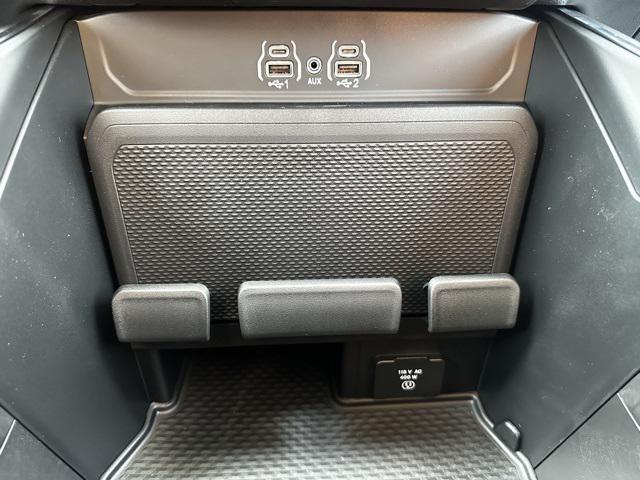Photo of 2026 Bright White Clearcoat RAM 1500