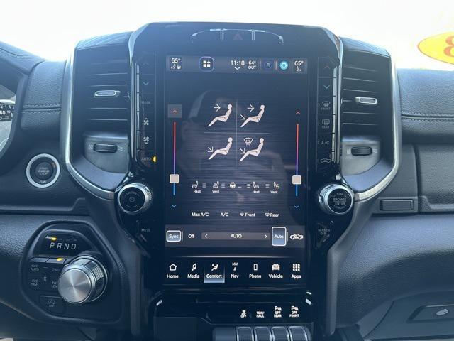Photo of 2023 Diamond Black Crystal Pearlcoat RAM 1500