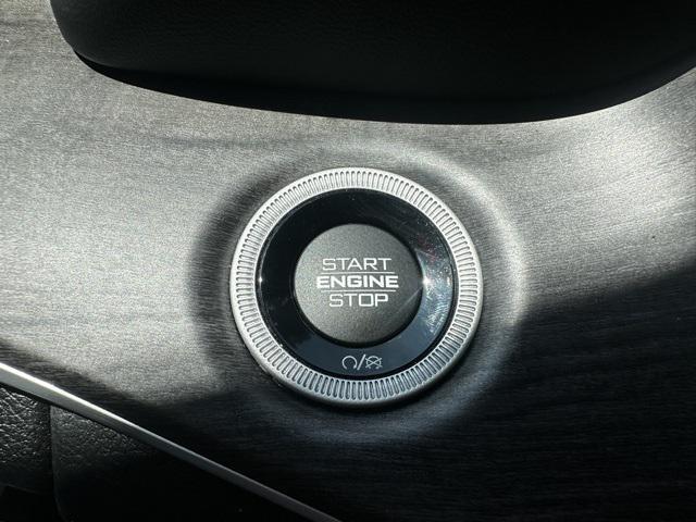 Photo of 2023 Silver Zynith Jeep Grand Cherokee L
