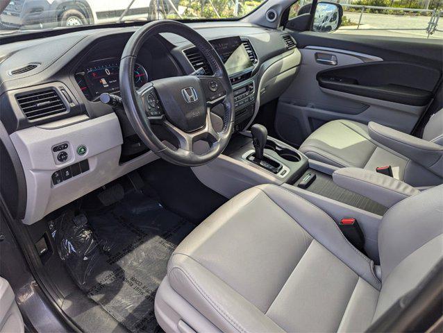 Photo of 2019 Modern Steel Metallic Honda Pilot