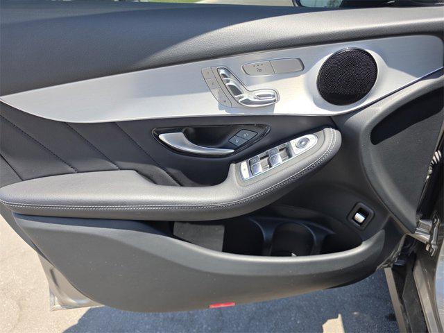Photo of 2022 Mojave Silver Metallic Mercedes-Benz GLC 300