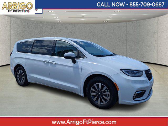 2023 Chrysler Pacifica Hybrid