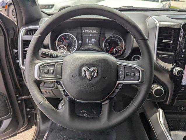 Photo of 2025 Granite Crystal Metallic Clearcoat RAM 1500