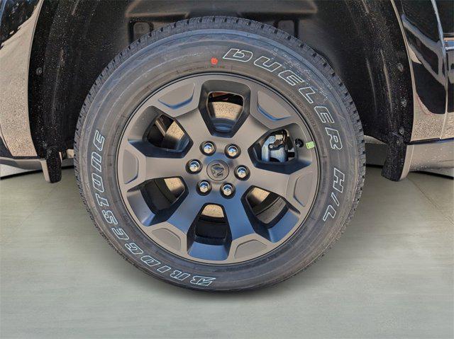 Photo of 2025 Diamond Black Crystal Pearlcoat RAM 1500
