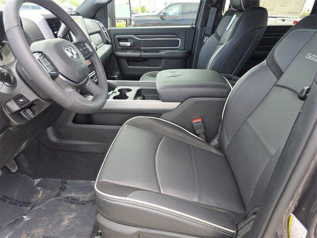 Photo of 2025 Granite Crystal Metallic Clearcoat RAM 2500