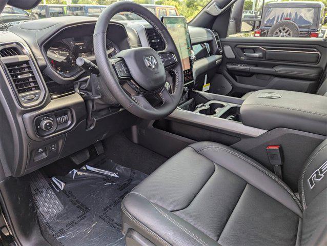 Photo of 2025 Diamond Black Crystal Pearlcoat RAM 1500