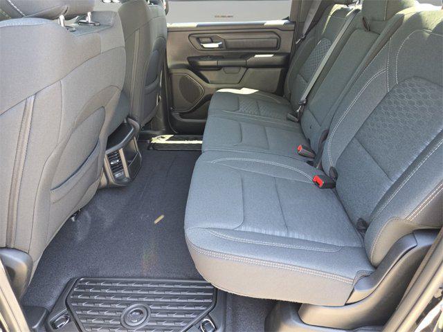 Photo of 2025 Diamond Black Crystal Pearlcoat RAM 1500